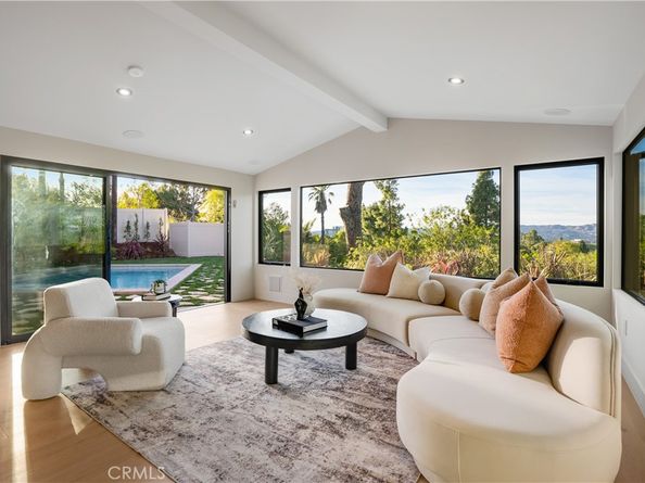 20553 Califa, Woodland Hills CA 91367