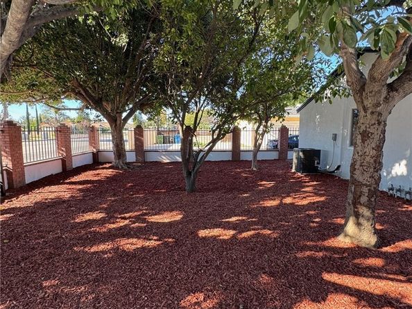 15643 Lassen, North Hills CA 91343