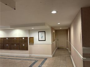 5310 Zelzah 303, Encino CA 91316