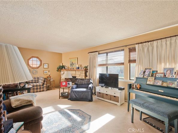 19816 Marilla, Chatsworth CA 91311