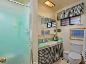 19816 Marilla, Chatsworth CA 91311