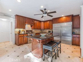3325 Alginet, Encino CA 91436