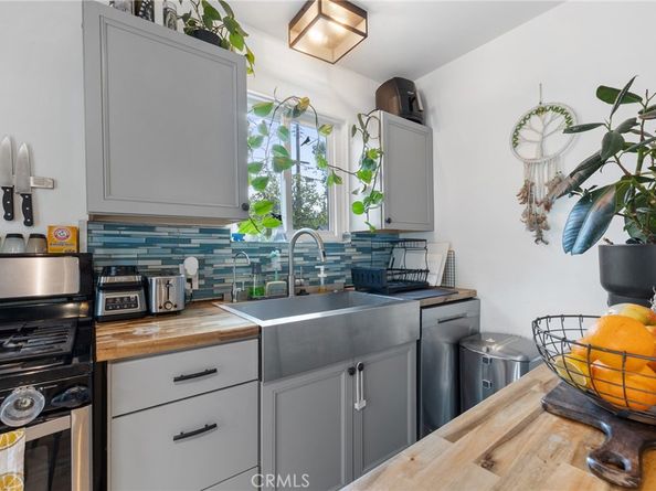 8036 Hazeltine Avenue, Panorama City CA 91402