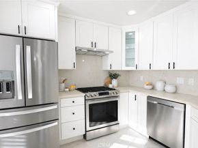 213 Aviation Place, Manhattan Beach CA 90266