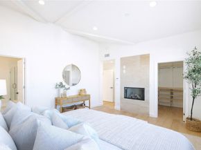 213 Aviation Place, Manhattan Beach CA 90266