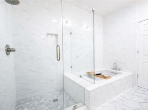 213 Aviation Place, Manhattan Beach CA 90266