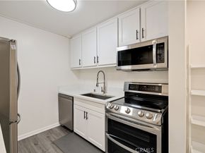 802 Camino Real 105, Redondo Beach CA 90277