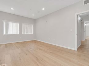 4821 Bakman 201, North Hollywood CA 91601