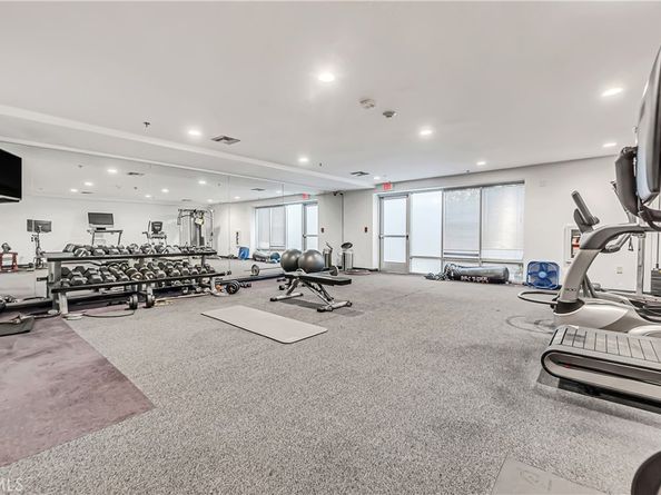 4821 Bakman 201, North Hollywood CA 91601