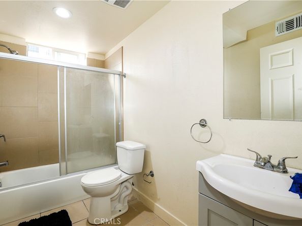844 W 78th Street, Los Angeles CA 90044