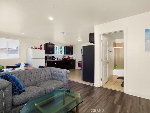 844 W 78th Street, Los Angeles CA 90044