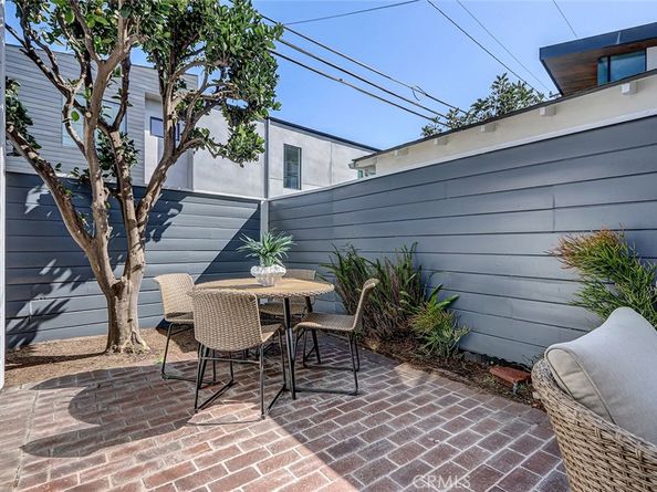 2208 Grandview Avenue, Manhattan Beach CA 90266