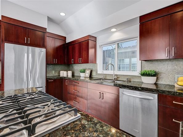2208 Grandview Avenue, Manhattan Beach CA 90266