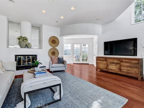 2208 Grandview Avenue, Manhattan Beach CA 90266