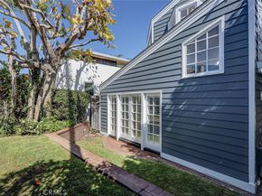 2208 Grandview Avenue, Manhattan Beach CA 90266