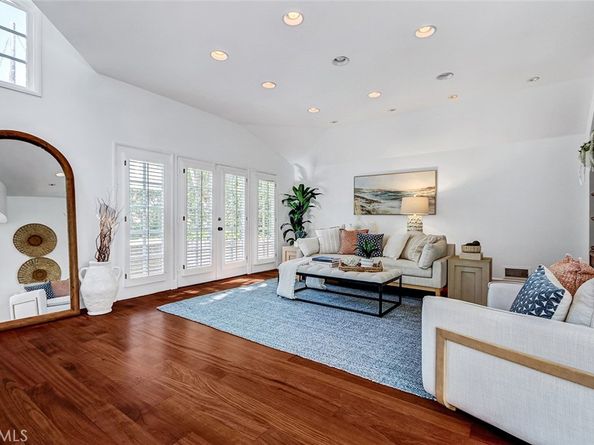 2208 Grandview Avenue, Manhattan Beach CA 90266