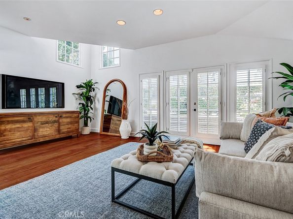 2208 Grandview Avenue, Manhattan Beach CA 90266