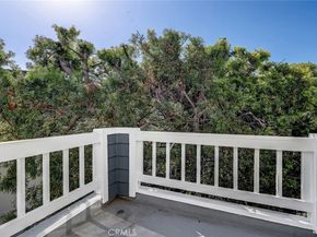 2208 Grandview Avenue, Manhattan Beach CA 90266