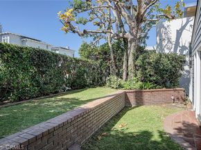 2208 Grandview Avenue, Manhattan Beach CA 90266