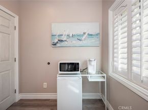 12102 S La Cienega Boulevard, Hawthorne CA 90250