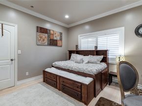 12102 S La Cienega Boulevard, Hawthorne CA 90250