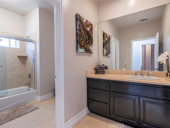 12102 S La Cienega Boulevard, Hawthorne CA 90250