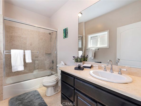 12102 S La Cienega Boulevard, Hawthorne CA 90250