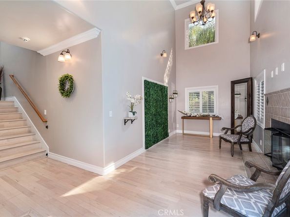 12102 S La Cienega Boulevard, Hawthorne CA 90250