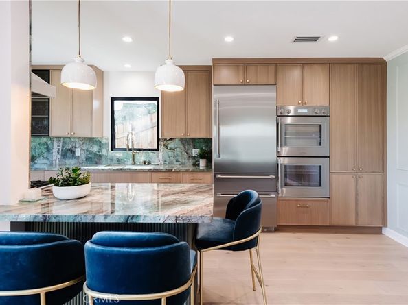 2255 Talmadge, Los Angeles CA 90027