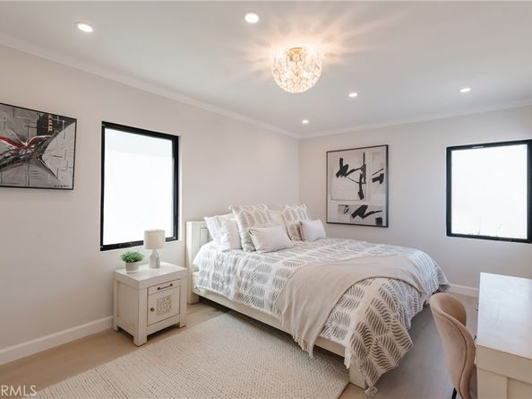 2255 Talmadge, Los Angeles CA 90027