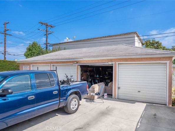 8616 5th Avenue, Inglewood CA 90305