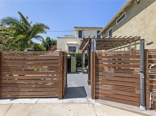 714 Avenue D, Redondo Beach CA 90277