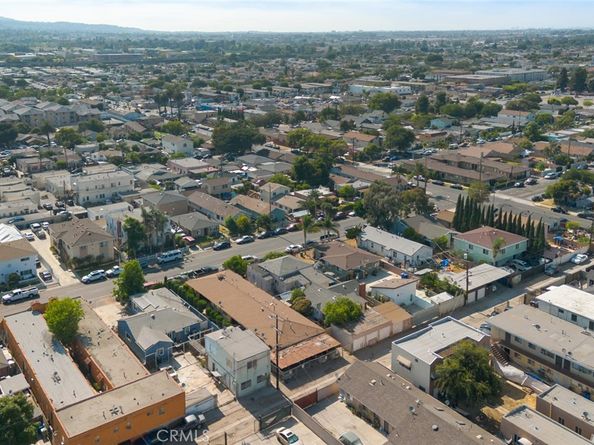 918 Mcdonald Avenue, Wilmington CA 90744