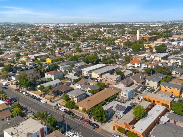 918 Mcdonald Avenue, Wilmington CA 90744