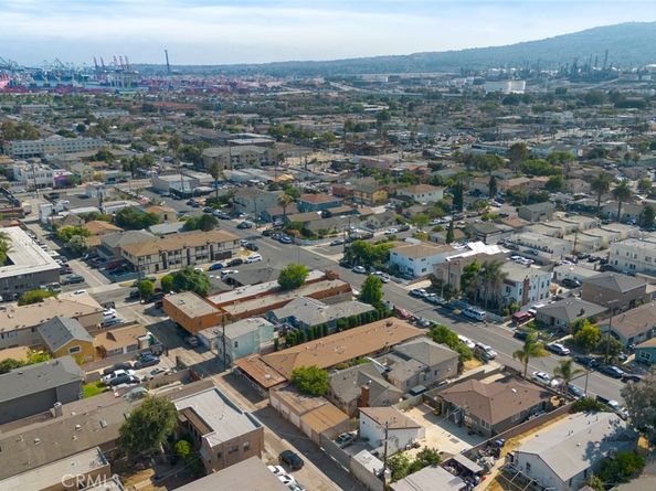 918 Mcdonald Avenue, Wilmington CA 90744