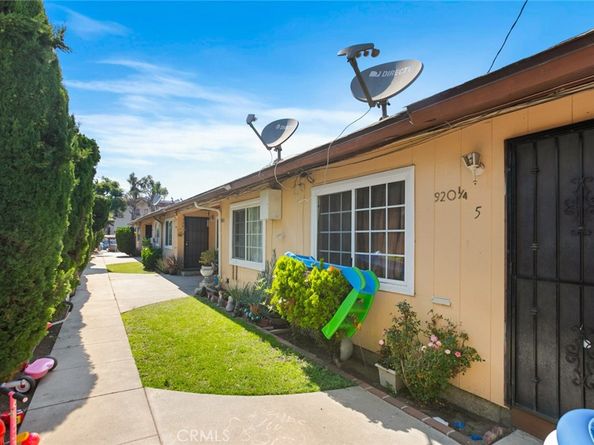 918 Mcdonald Avenue, Wilmington CA 90744