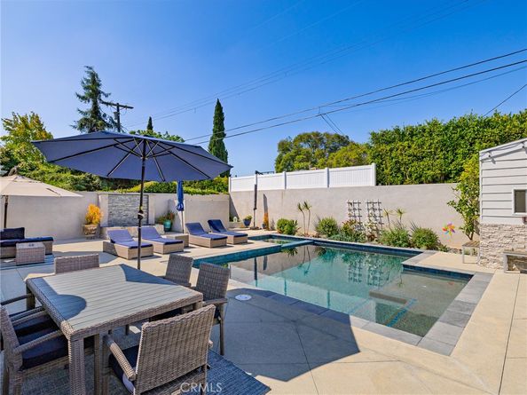 7559 Midfield Avenue, Los Angeles CA 90045