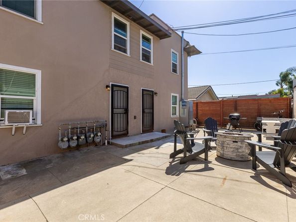 1605 e. Broadway, Long Beach CA 90802