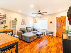 1605 e. Broadway, Long Beach CA 90802