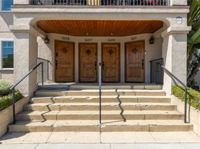 1605 e. Broadway, Long Beach CA 90802