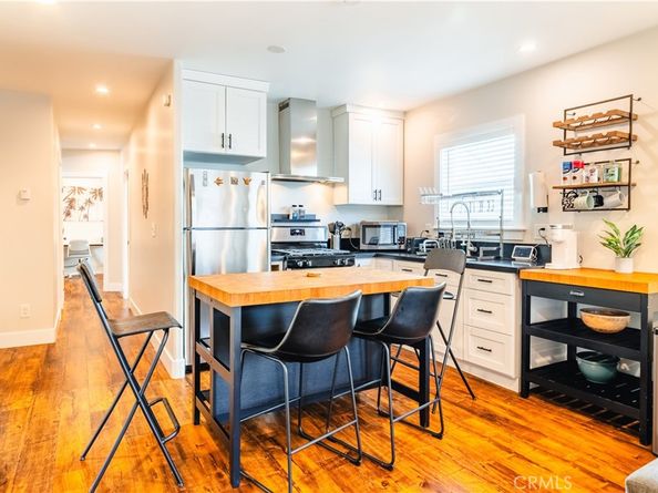 1605 e. Broadway, Long Beach CA 90802