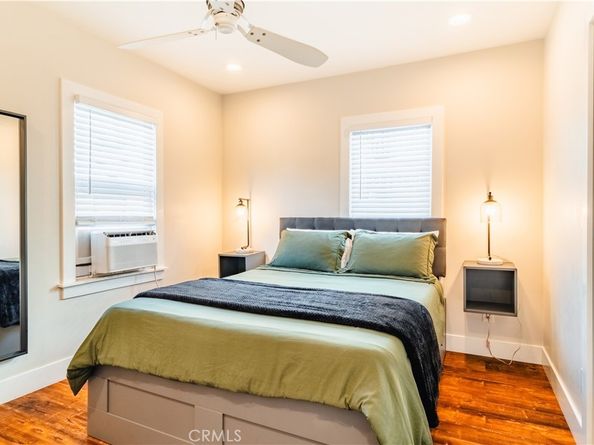 1605 e. Broadway, Long Beach CA 90802