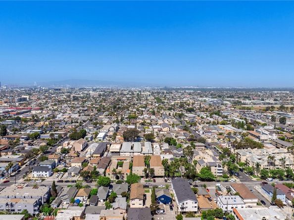 1600 Junipero Avenue, Long Beach CA 90804