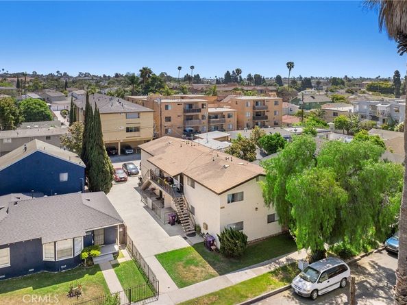 1600 Junipero Avenue, Long Beach CA 90804