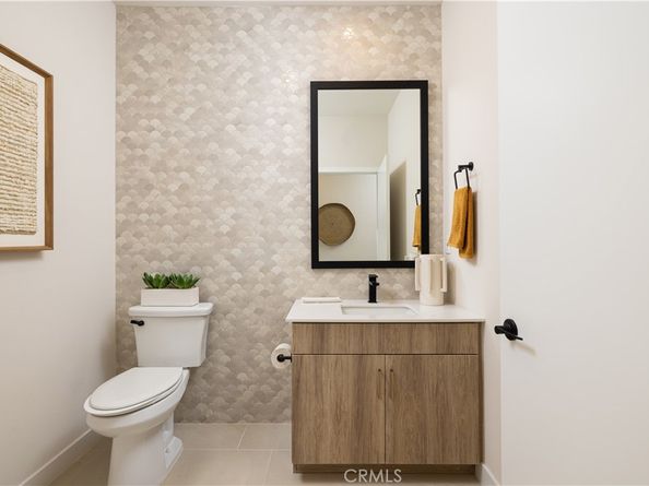 111 N First Avenue, Upland CA 91786