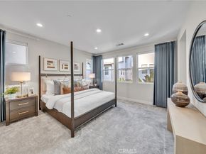 120 Parkland Alley, Lake Forest CA 92630