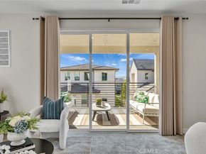 120 Parkland Alley, Lake Forest CA 92630