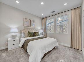 120 Parkland Alley, Lake Forest CA 92630