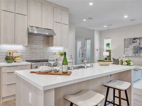 120 Parkland Alley, Lake Forest CA 92630