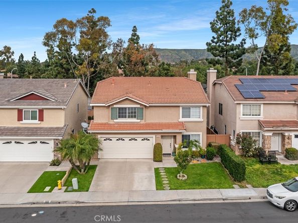 50 Linhaven, Irvine CA 92602